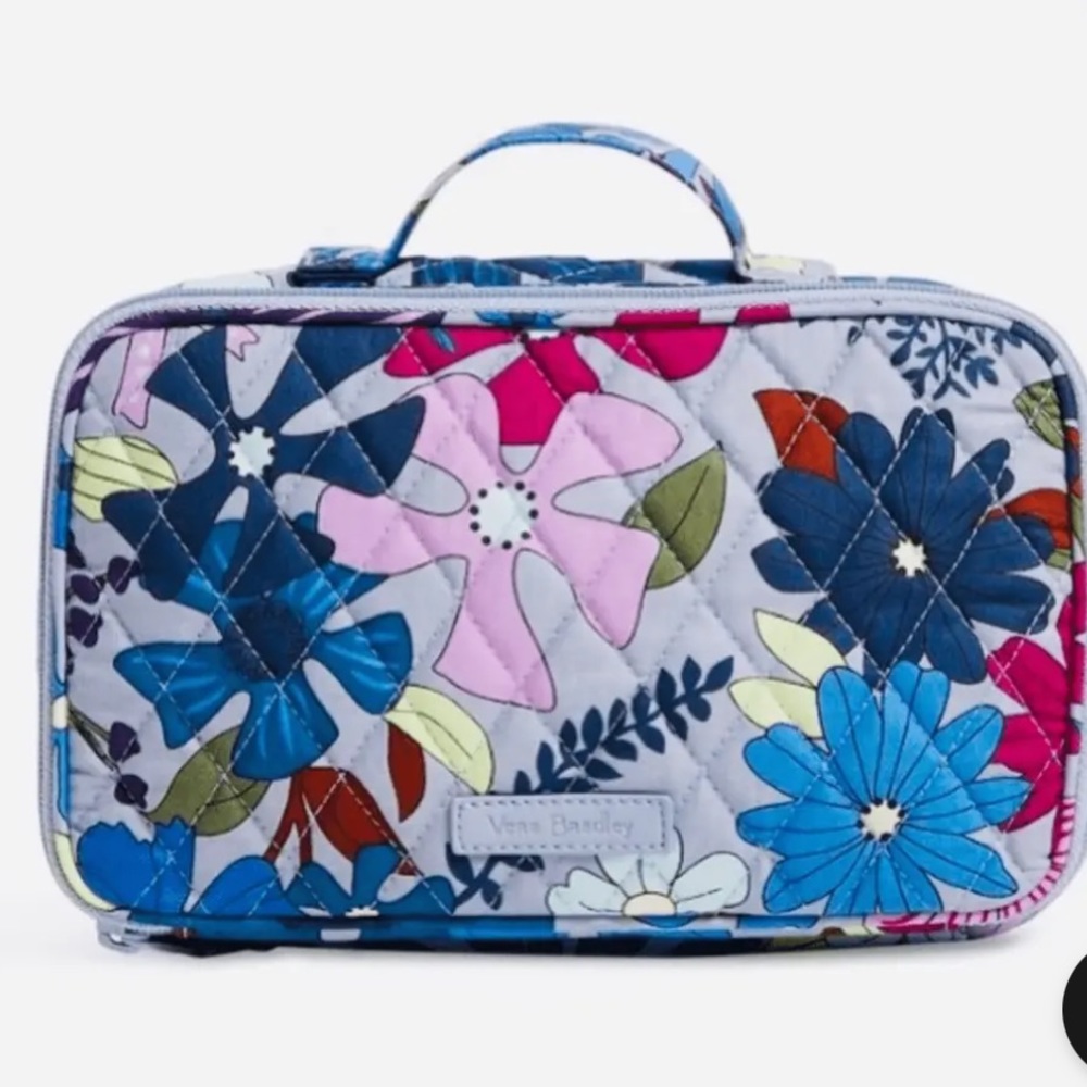 Vera Bradley makeup/cosmetic bag ***NWOT